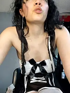Karina_Mon