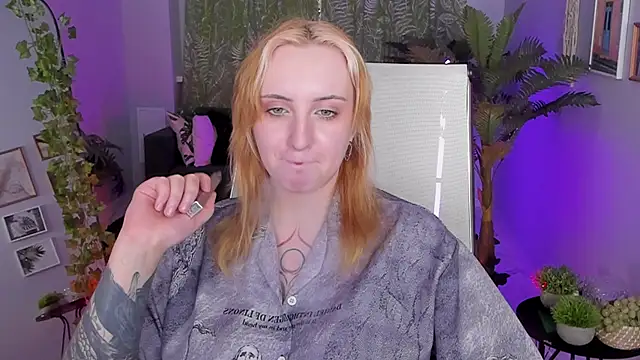 AsheLucker webcam