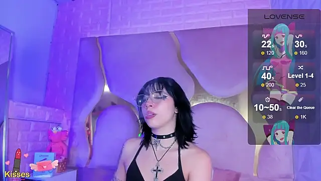 NaniiSisy webcam