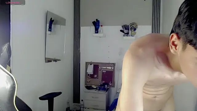 liarr_ (M twink) - show pene