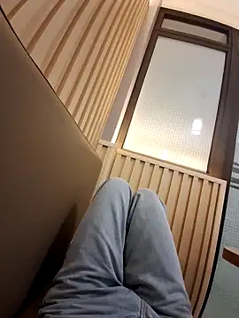 Love-public webcam