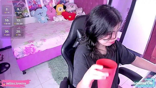 selina_lovers_ webcam