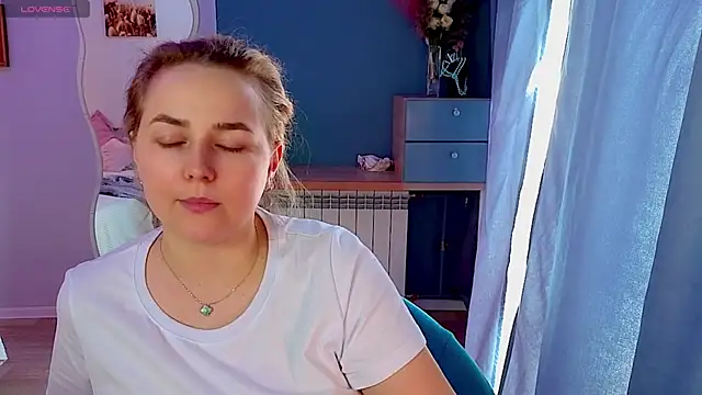 Mira_Mermayd webcam