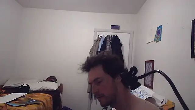 JohnnyMoves webcam