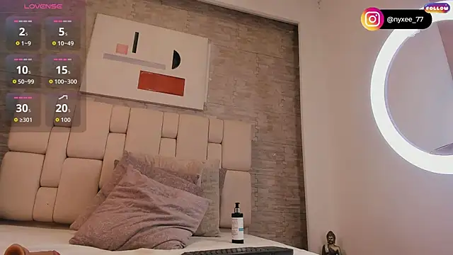 Nyxee_