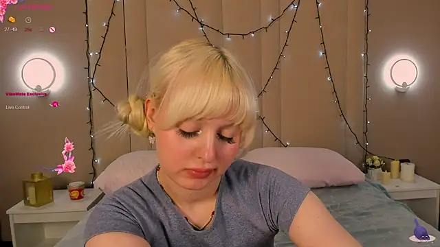 AdeleSilvy webcam