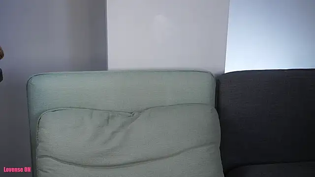 ClarineCasebolt webcam