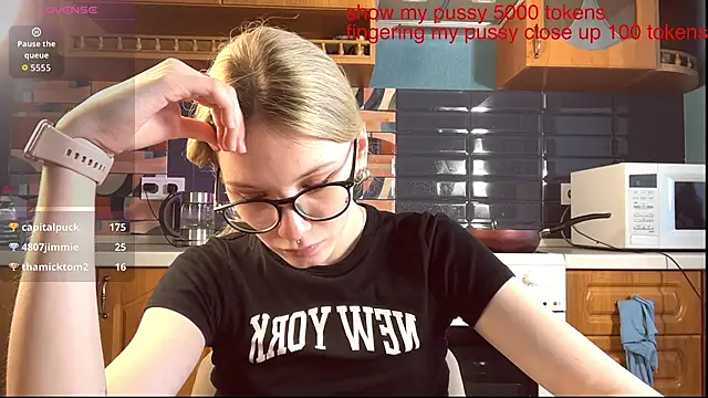 eileencrowday webcam