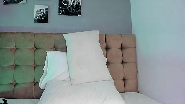 aleja_cute_ webcam