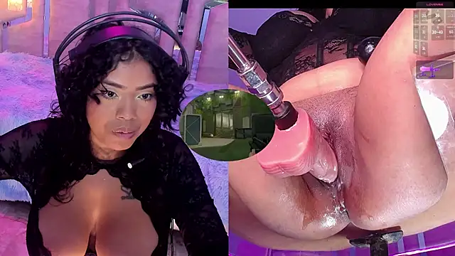 NinaCapelli webcam