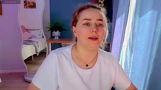 Mira_Mermayd webcam