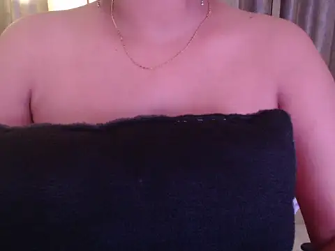 Sexy_Myra18 webcam