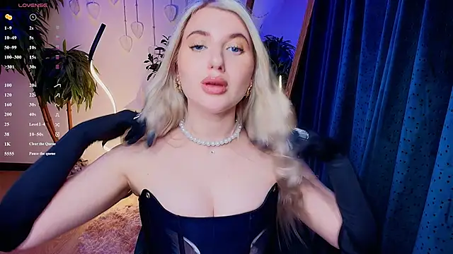 Evacadooo webcam