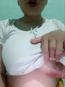 Shine_Mai webcam