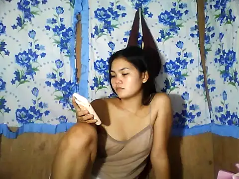 PinaySkinnyJust18 webcam