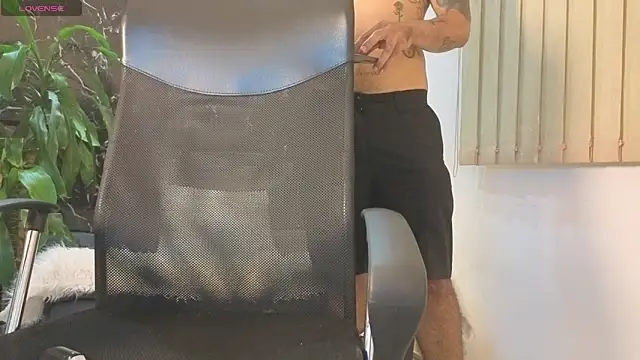 mister_eithan webcam