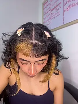 baby_akuma webcam