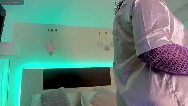Sky_Loren webcam