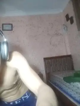 adamhdgdhdv73 webcam