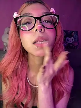 Valen-Foxx1 webcam