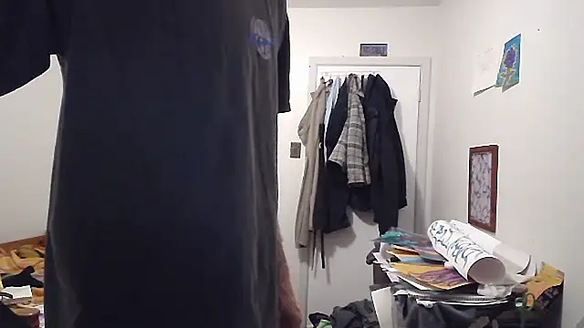 JohnnyMoves webcam