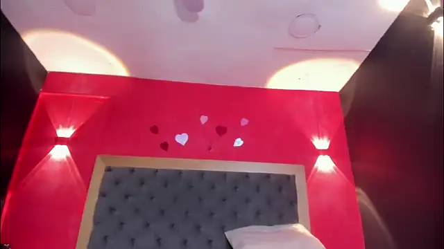 YayaHilton webcam
