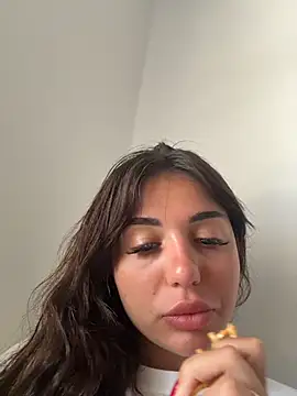 SilkyMira webcam