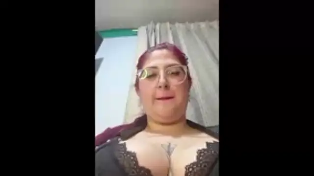 JuliiGrey webcam