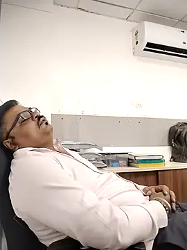 Desi_Lodo_Gujju_Boy webcam
