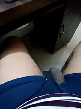 ahdaddy007 (Ask my age) - Make me Cumm show