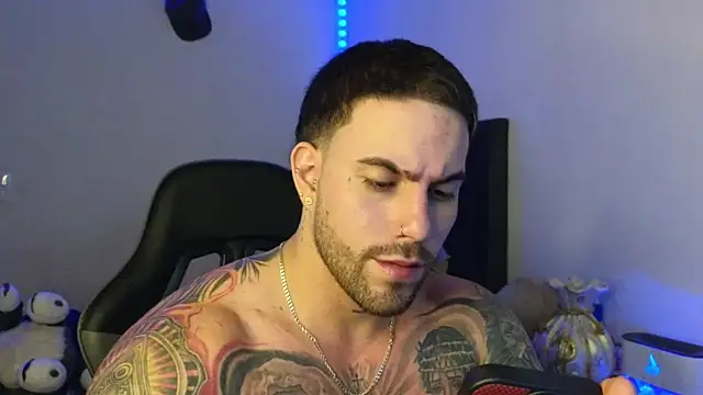 ades_lowe (M young) - cum show