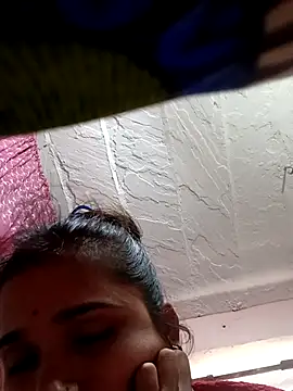 Deepjakolirr webcam