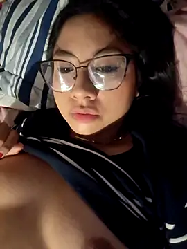 honeysweet111 webcam