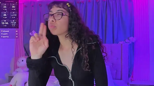 Sweet-Sadie webcam