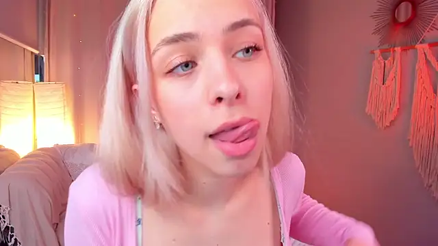 ShinyBarbie webcam