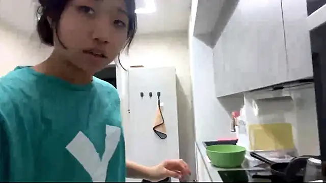 SweetMiaXO webcam