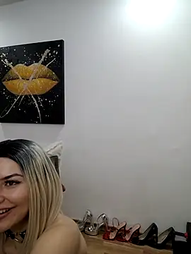 DaisyLuvsYou_ webcam