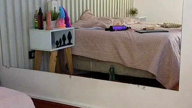 Alondra_King webcam