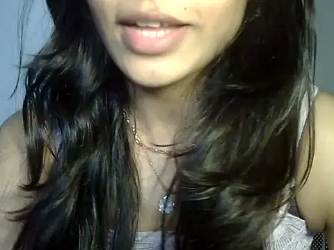 lusty_tanu webcam