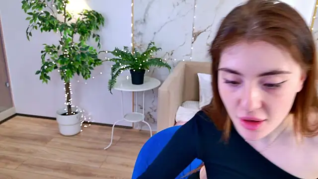 Emily_Less webcam