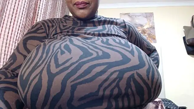 CHOCOLATEDARKBUSTYX webcam
