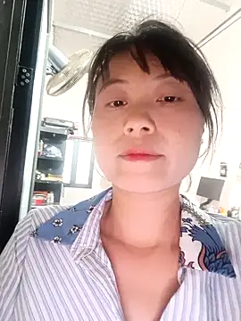 linda_bae00 webcam