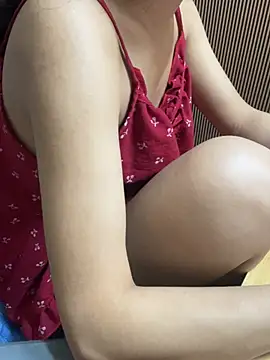 Mina048 webcam