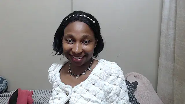 ExtraDoll webcam