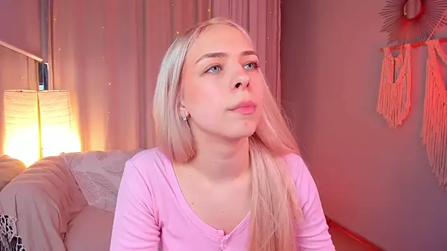 ShinyBarbie webcam