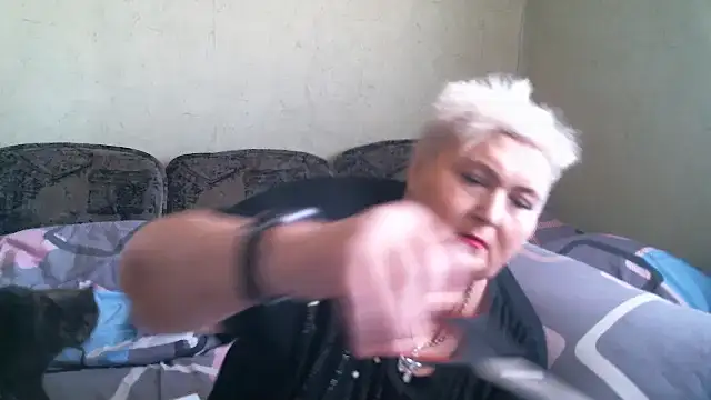 lana555 - Lana555's free webcam - UK Sex Cams