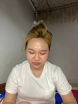 Almira6868 webcam
