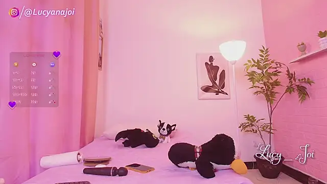 Lucyanajoi webcam