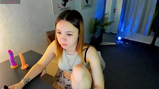 Lori_Bllossom webcam