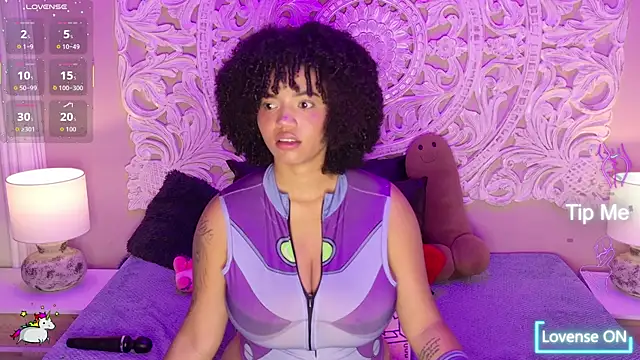 MalaikaBrown webcam
